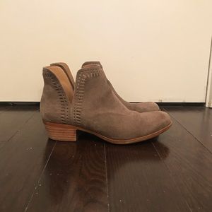 Lucky Brand Bustina Booties